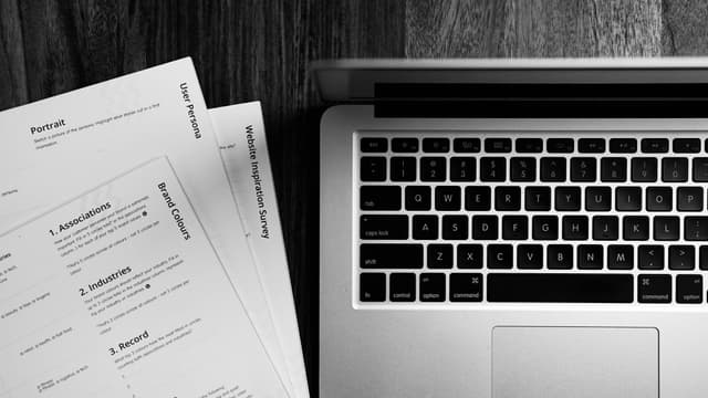 UK Resume Format (2026 Guide): How to Write a CV That Gets You Interviews