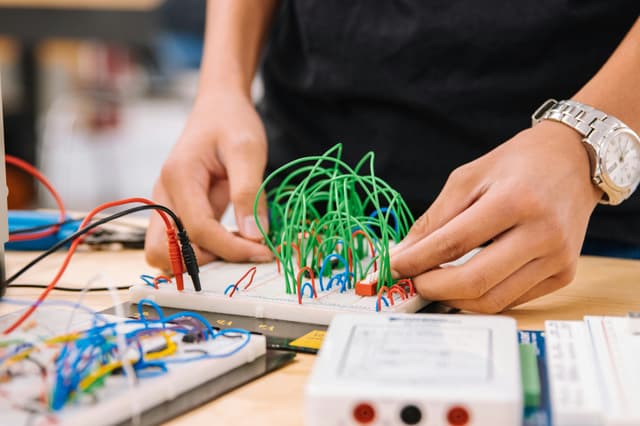 Highest-Paying STEM Degrees for Students in the USA